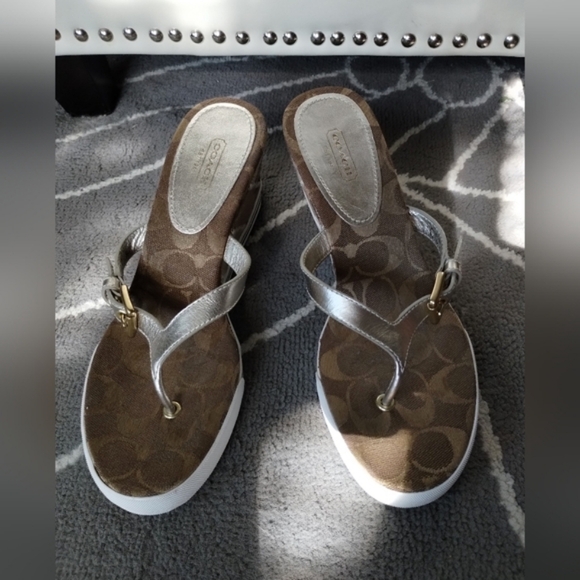 Coach "Pristine" Signature Patchwork Logo Sandals - Picture 11 of 15